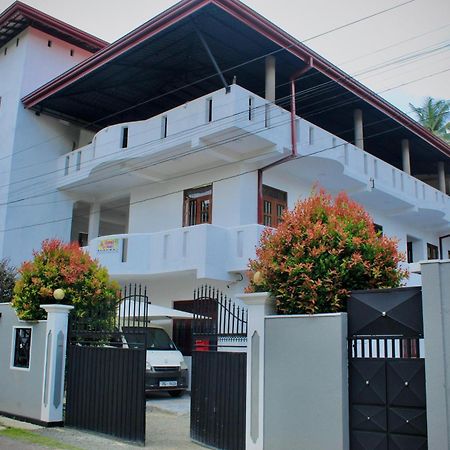 Residenza Belvedere Hikkaduwa Buitenkant foto